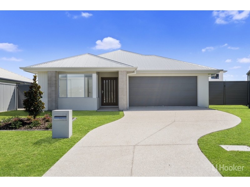 4 Callisia Crescent, Banksia Beach QLD 4507