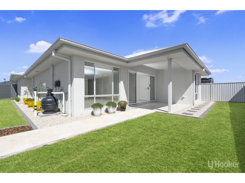 4 Callisia Crescent, Banksia Beach QLD 4507
