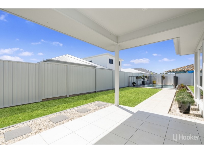 4 Callisia Crescent, Banksia Beach QLD 4507