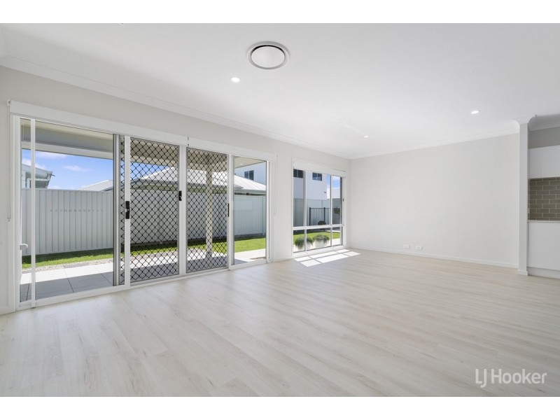 4 Callisia Crescent, Banksia Beach QLD 4507