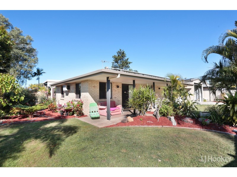 8 Regina Avenue, Ningi QLD 4511