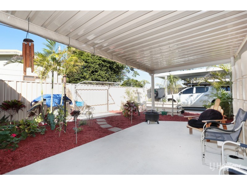 8 Regina Avenue, Ningi QLD 4511