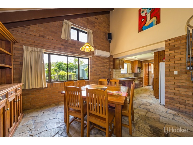 32 Brookes Crescent, Woorim QLD 4507