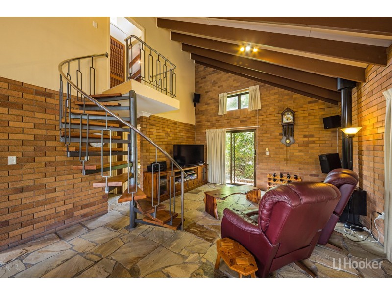 32 Brookes Crescent, Woorim QLD 4507