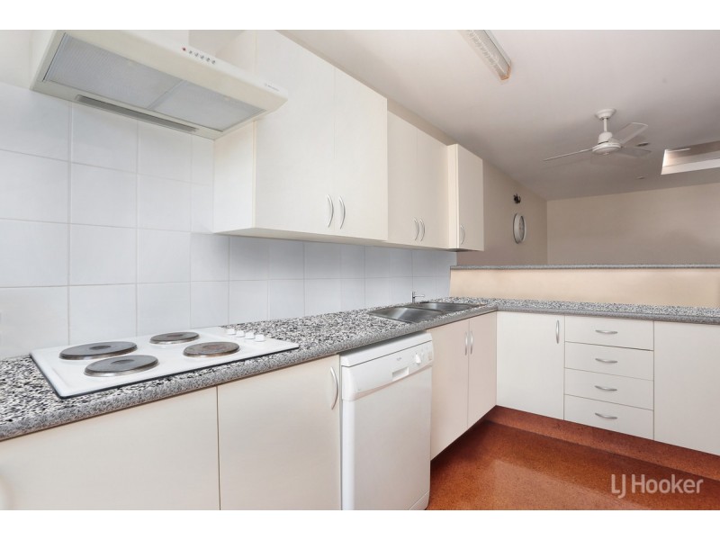 16B/10 Spinnaker Drive, Sandstone Point QLD 4511