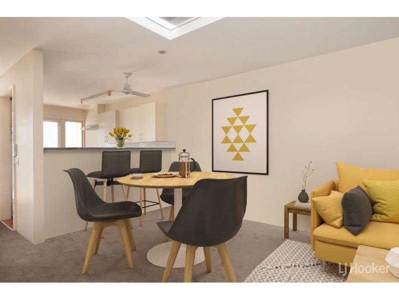 16B/10 Spinnaker Drive, Sandstone Point QLD 4511