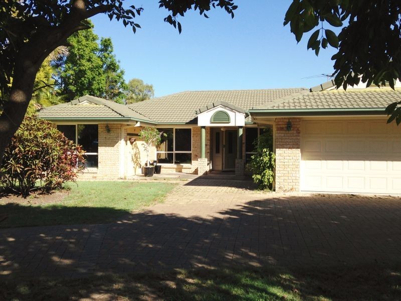 22 Albert Place, Sandstone Point QLD 4511
