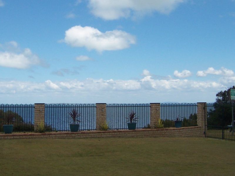 22 Albert Place, Sandstone Point QLD 4511