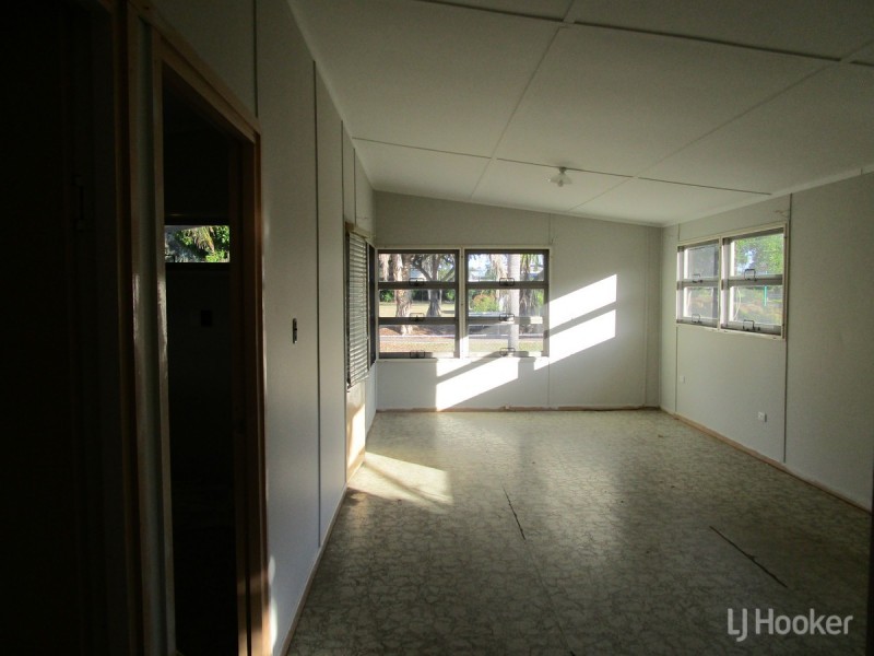 27 First Avenue, Woorim QLD 4507