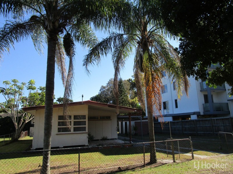 27 First Avenue, Woorim QLD 4507