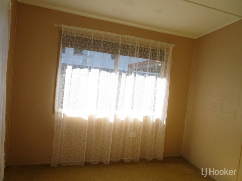 27 First Avenue, Woorim QLD 4507