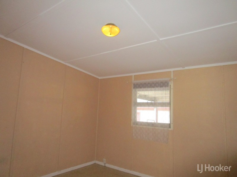 27 First Avenue, Woorim QLD 4507