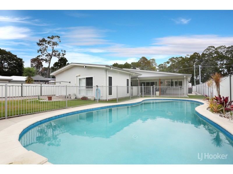 78 White Patch Esplanade, White Patch QLD 4507