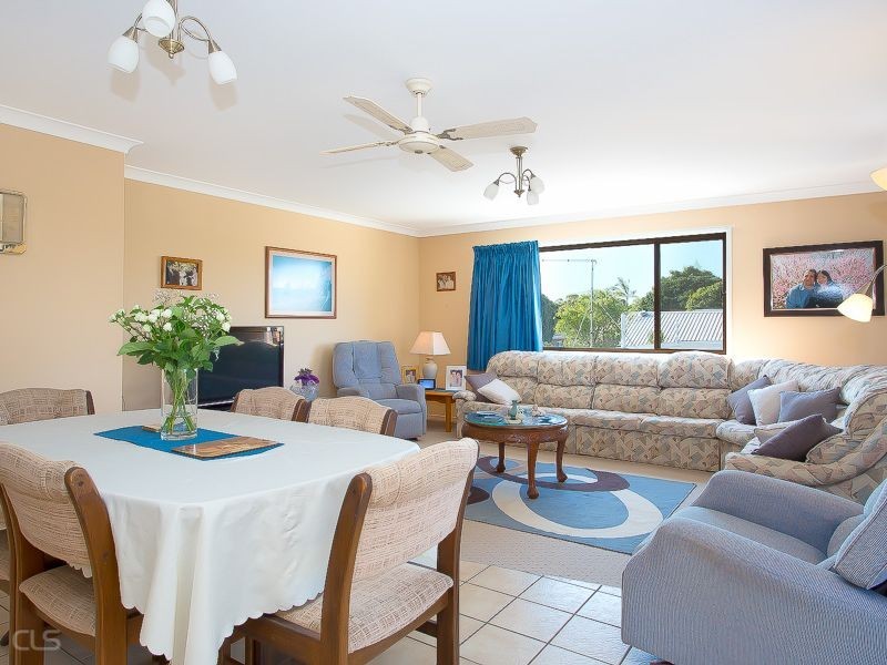 42 Brookes Crescent, Bribie Island QLD 4507