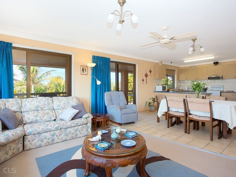 42 Brookes Crescent, Bribie Island QLD 4507