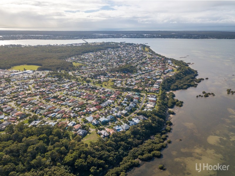 33 Avalon Street, Sandstone Point QLD 4511