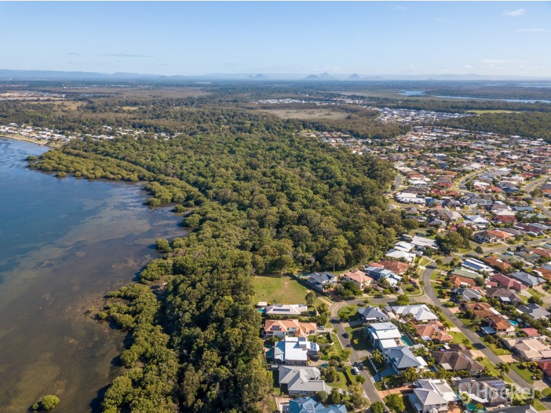 33 Avalon Street, Sandstone Point QLD 4511