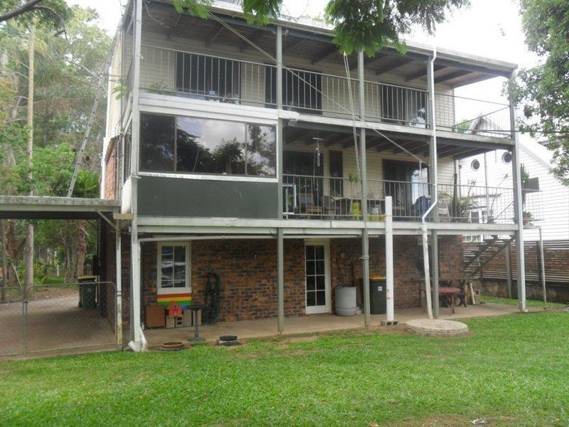 5 Riversleigh Road, Beachmere QLD 4510