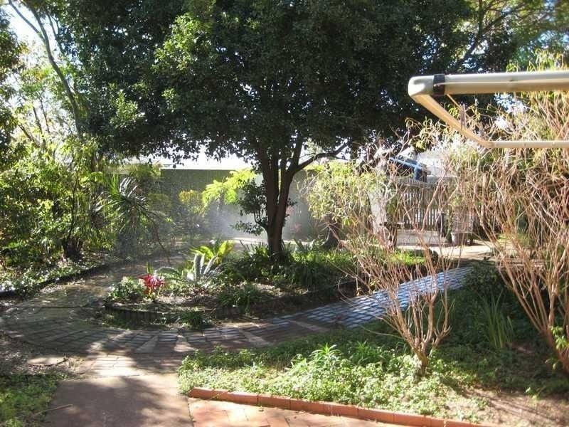 12 James Road, Beachmere QLD 4510