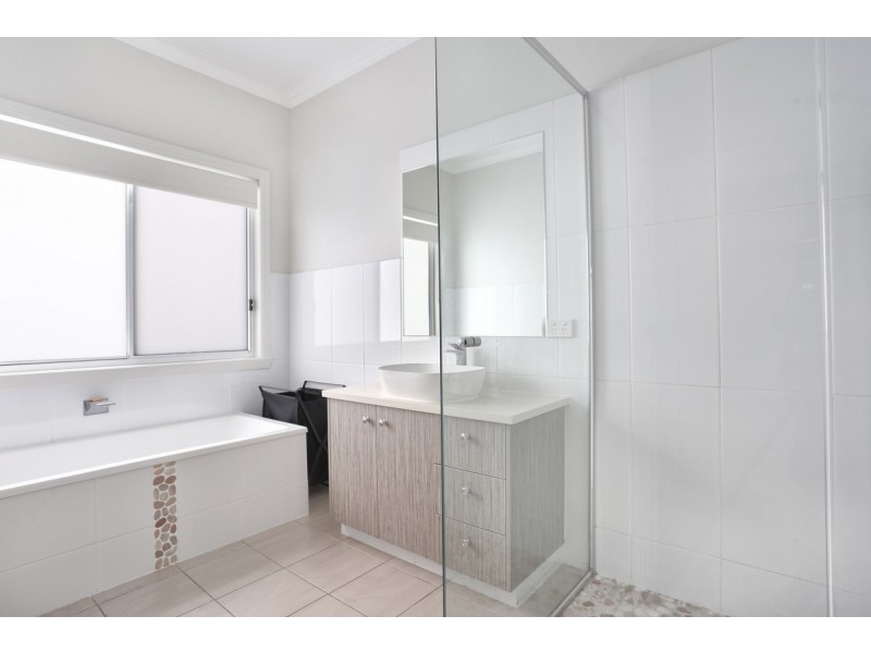 78 White Patch Esplanade, White Patch QLD 4507