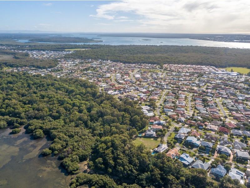 33 Avalon Street, Sandstone Point QLD 4511