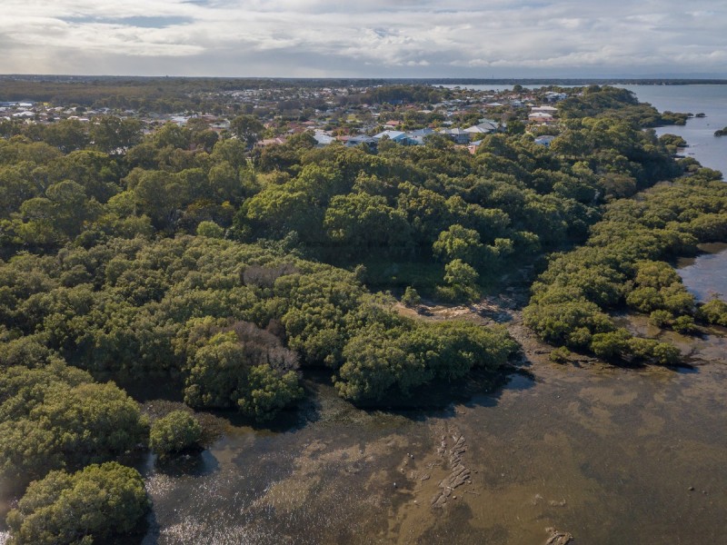 33 Avalon Street, Sandstone Point QLD 4511