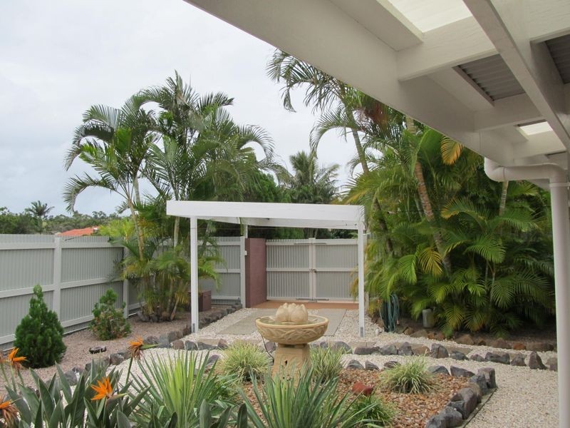 18 Anchor Court, Banksia Beach QLD 4507
