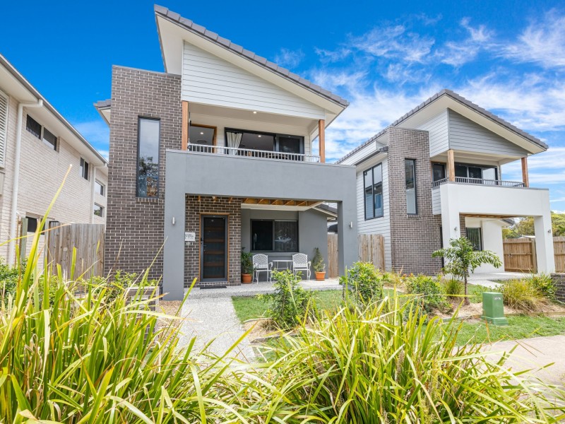 26-28 Jacana Avenue, Woorim QLD 4507