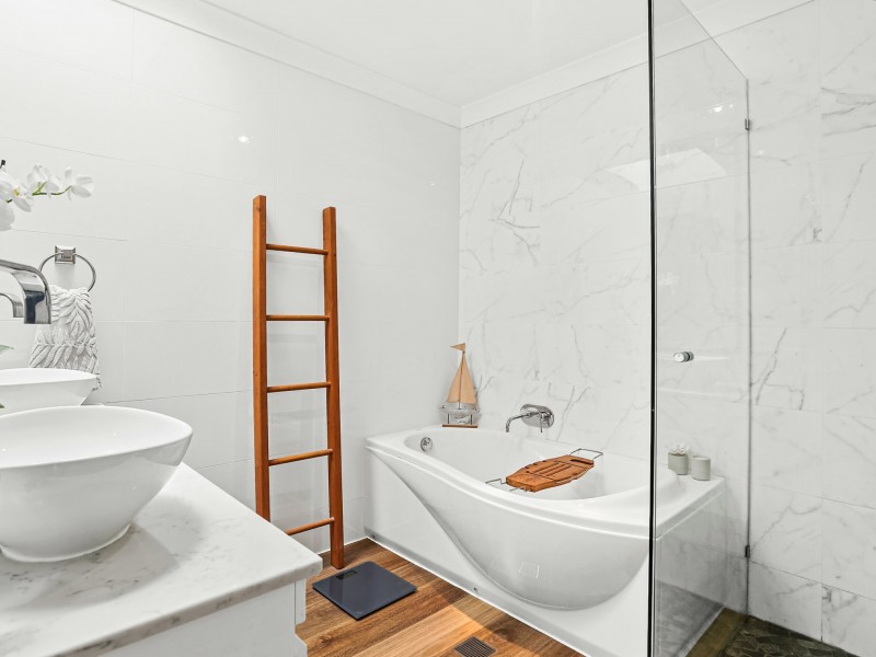 11 Karee Drive, Bellara QLD 4507