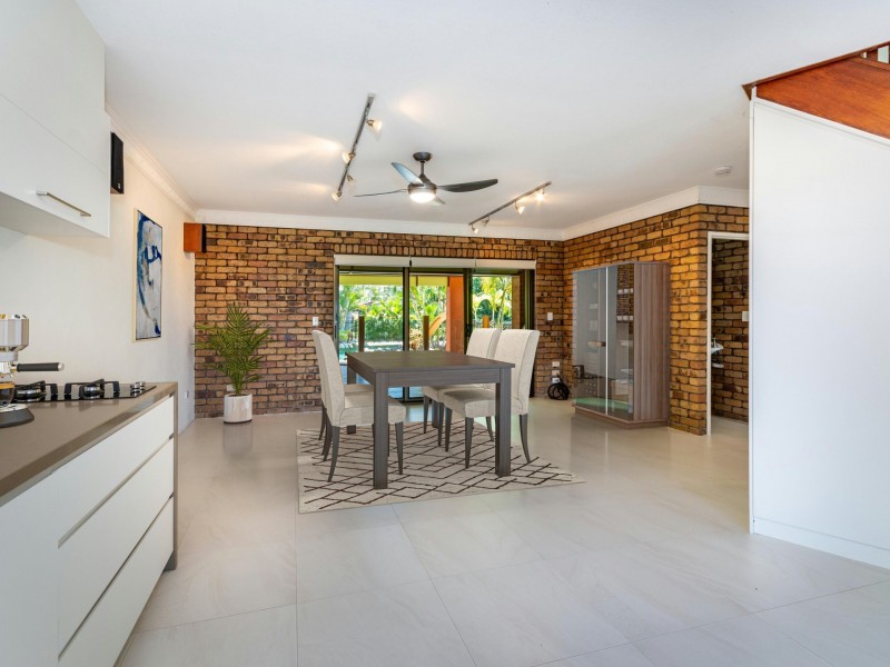 27 The Boulevard, Bongaree QLD 4507