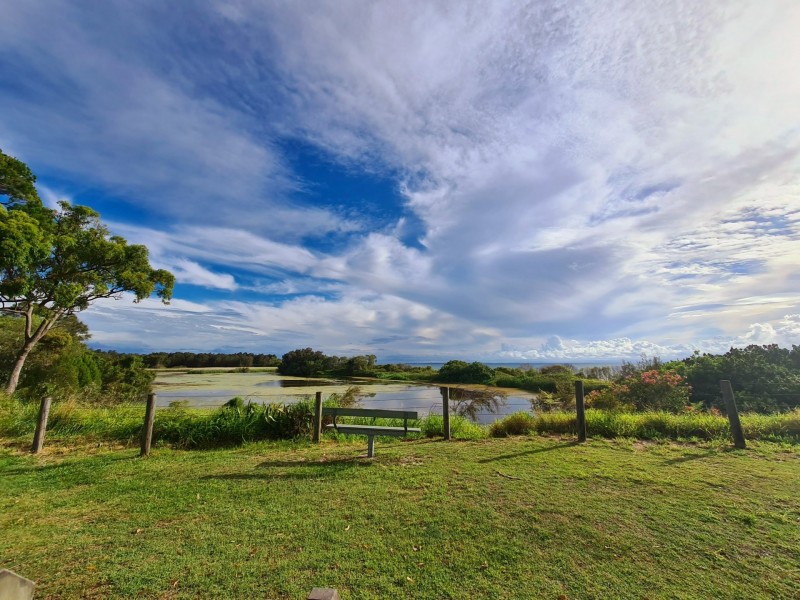 27 The Boulevard, Bongaree QLD 4507