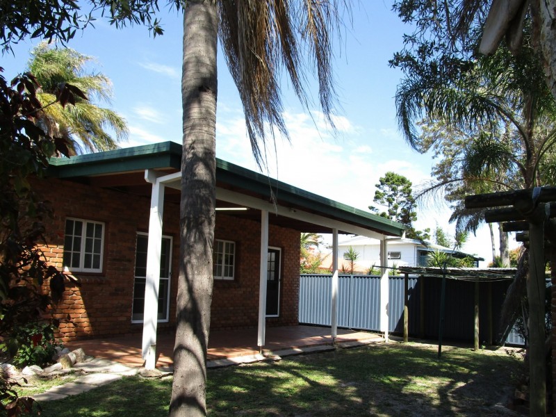 36 Alpinia Avenue, Banksia Beach QLD 4507