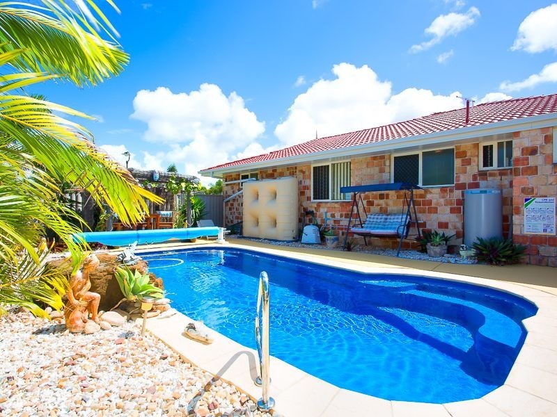 2 Barklya Crescent, Bongaree QLD 4507