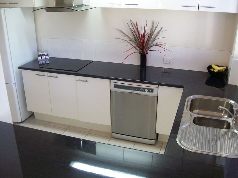 9B/10 Spinnaker Drive, Sandstone Point QLD 4511