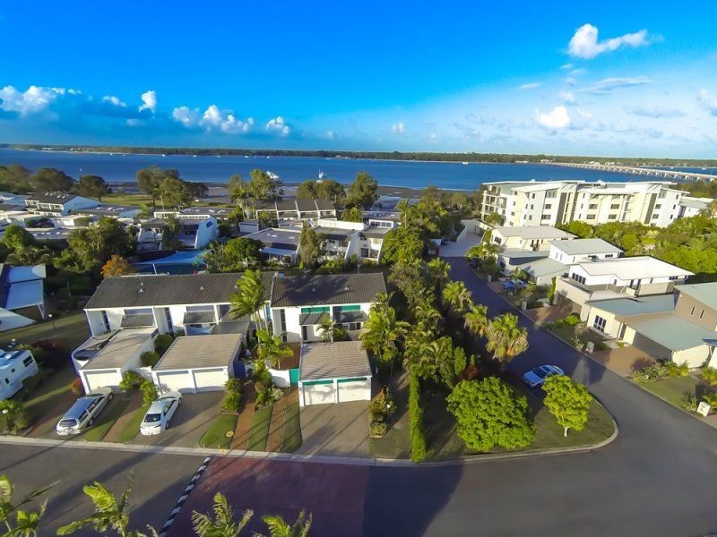 9B/10 Spinnaker Drive, Sandstone Point QLD 4511