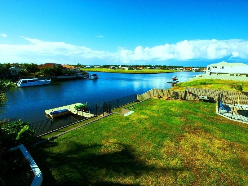 10 Barklya Crescent, Bongaree QLD 4507