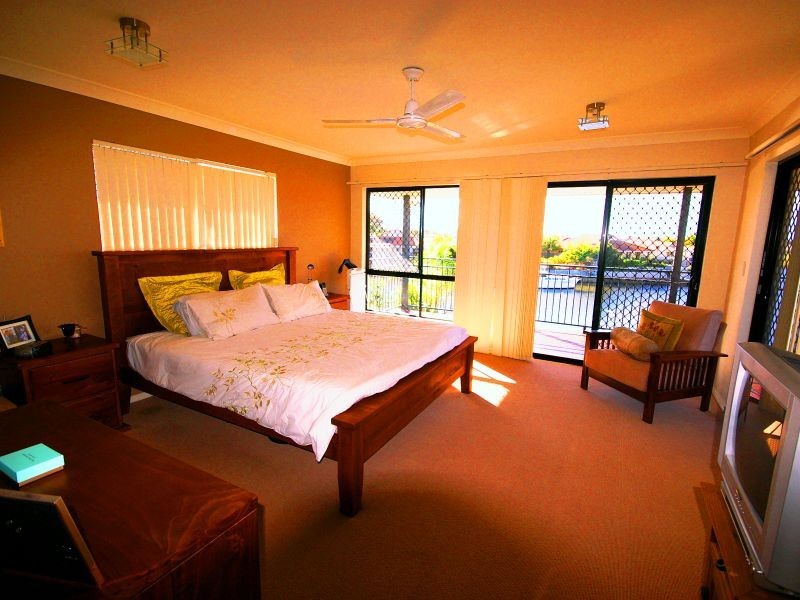 10 Barklya Crescent, Bongaree QLD 4507