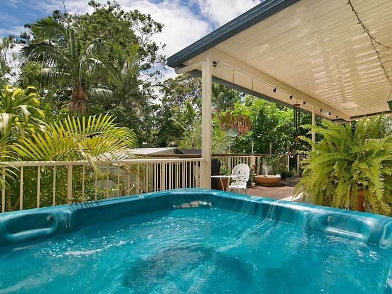 5 Hutchinson Street, Woorim QLD 4507