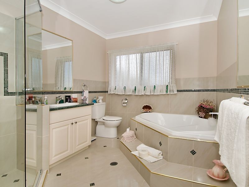5 Hutchinson Street, Woorim QLD 4507