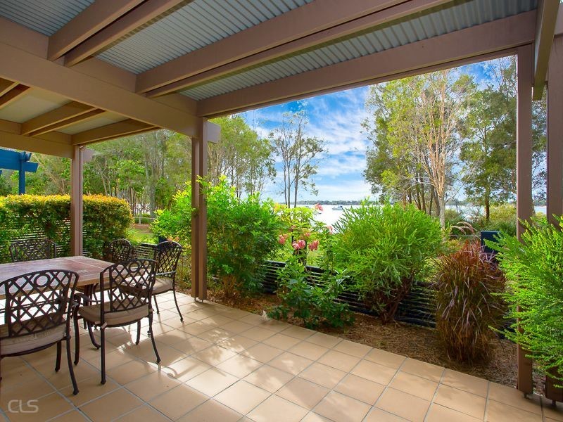 117/8 Spinnaker Drive, Sandstone Point QLD 4511