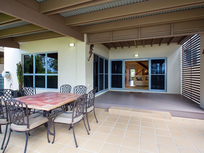 117/8 Spinnaker Drive, Sandstone Point QLD 4511