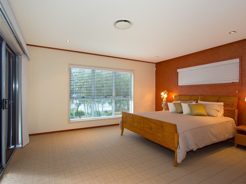 117/8 Spinnaker Drive, Sandstone Point QLD 4511