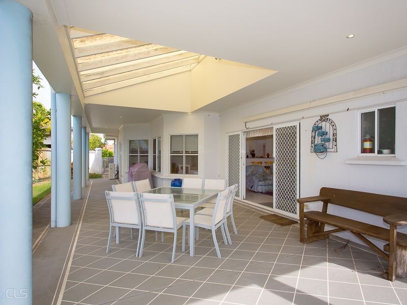 1 Norrland Court, Banksia Beach QLD 4507