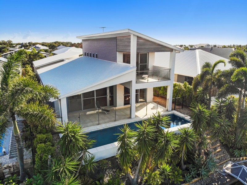 30 The Peninsula, Banksia Beach QLD 4507