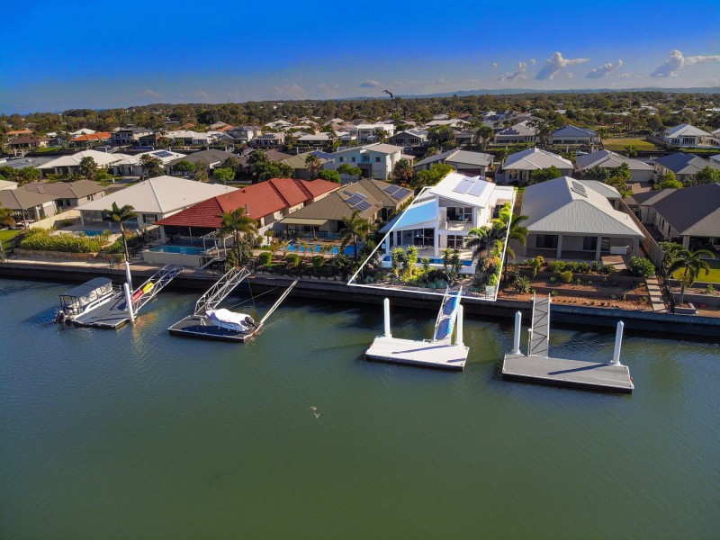 30 The Peninsula, Banksia Beach QLD 4507