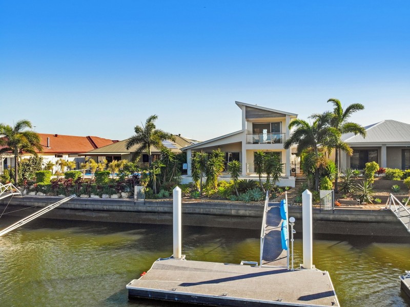 30 The Peninsula, Banksia Beach QLD 4507