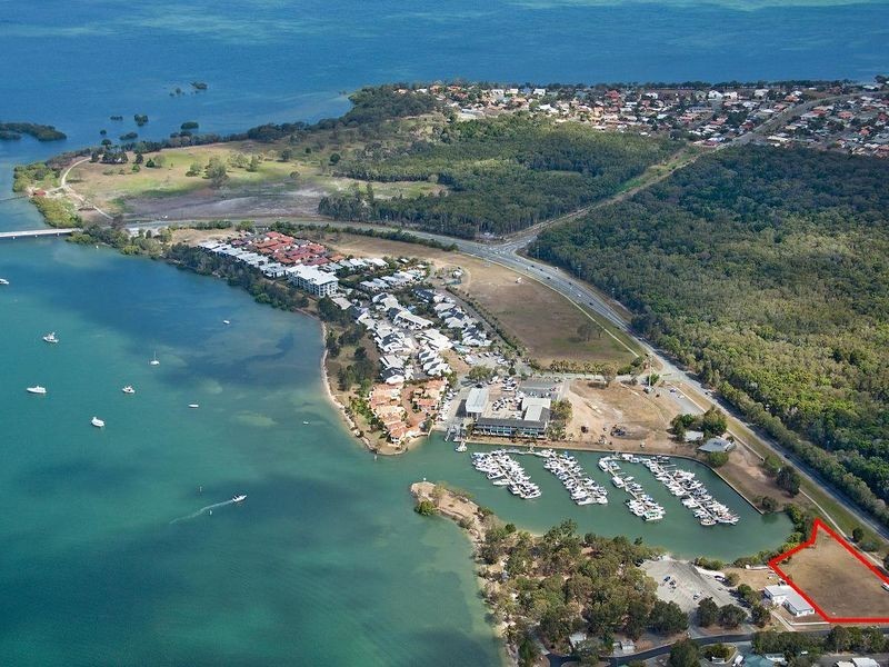 1 – 14 / 4 Kal-Ma-Kuta Drive, Sandstone Point QLD 4511