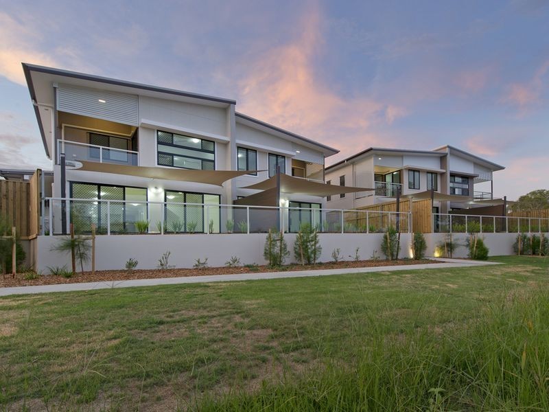 8/4 Kal-Ma-Kuta Drive, Sandstone Point QLD 4511