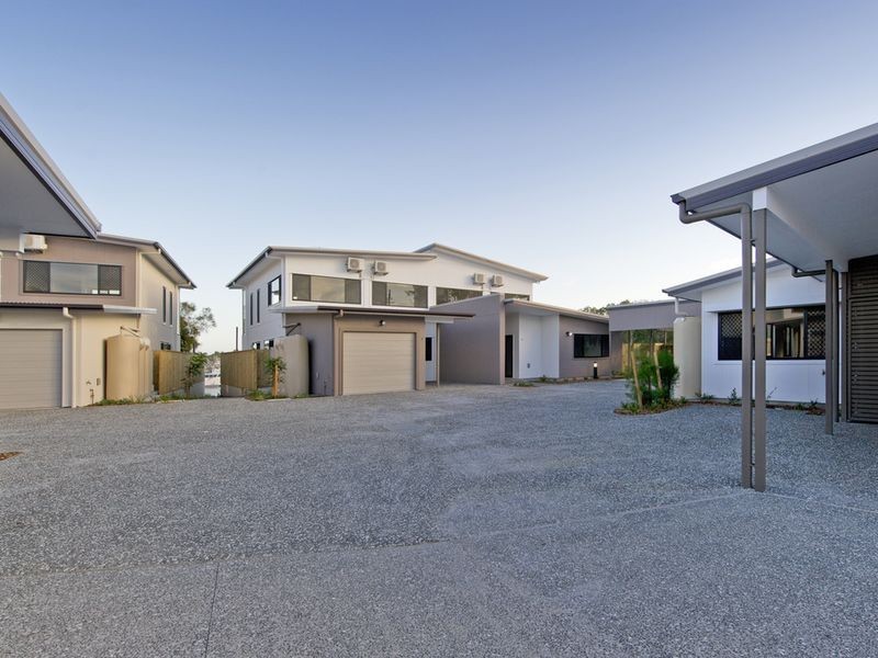 8/4 Kal-Ma-Kuta Drive, Sandstone Point QLD 4511