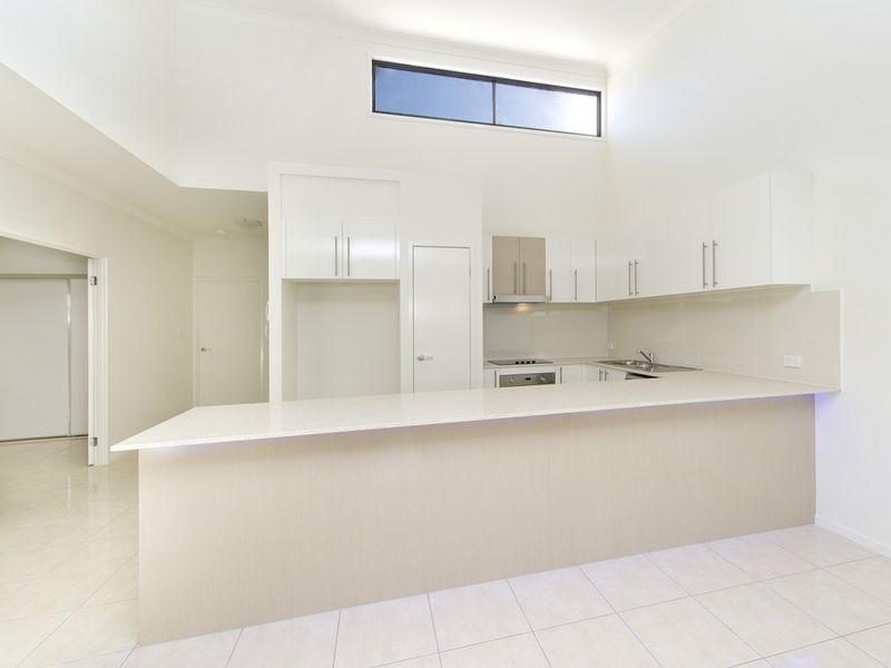 5/4 Kal-Ma-Kuta Drive, Sandstone Point QLD 4511